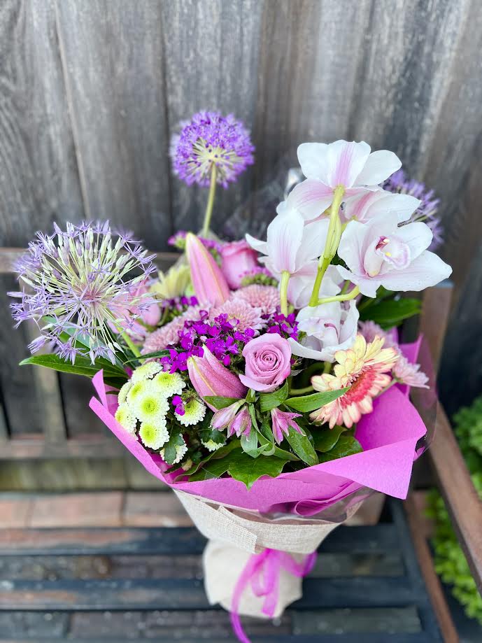 Hand Tied Bouquet | B29