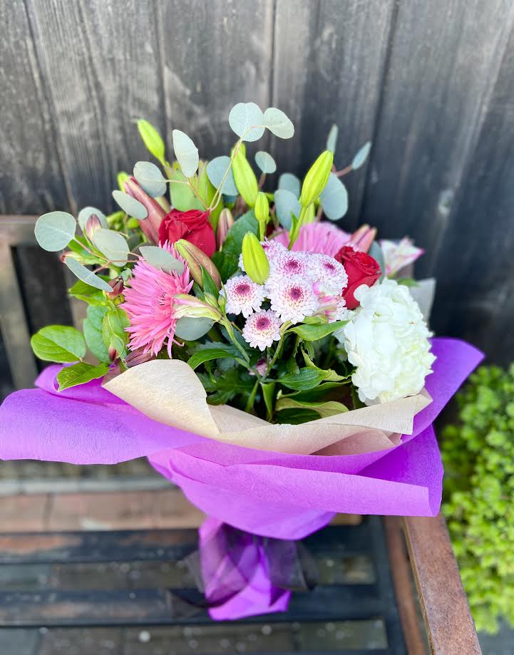Hand Tied Bouquet | B22