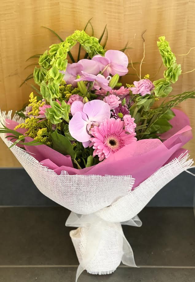 Seasonal Hand Tied Bouquet | B41
