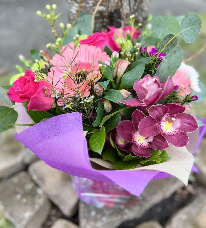 Hand Tied Bouquet | B14